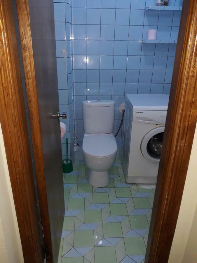 Nellie'S Apartment Батуми Екстериор снимка